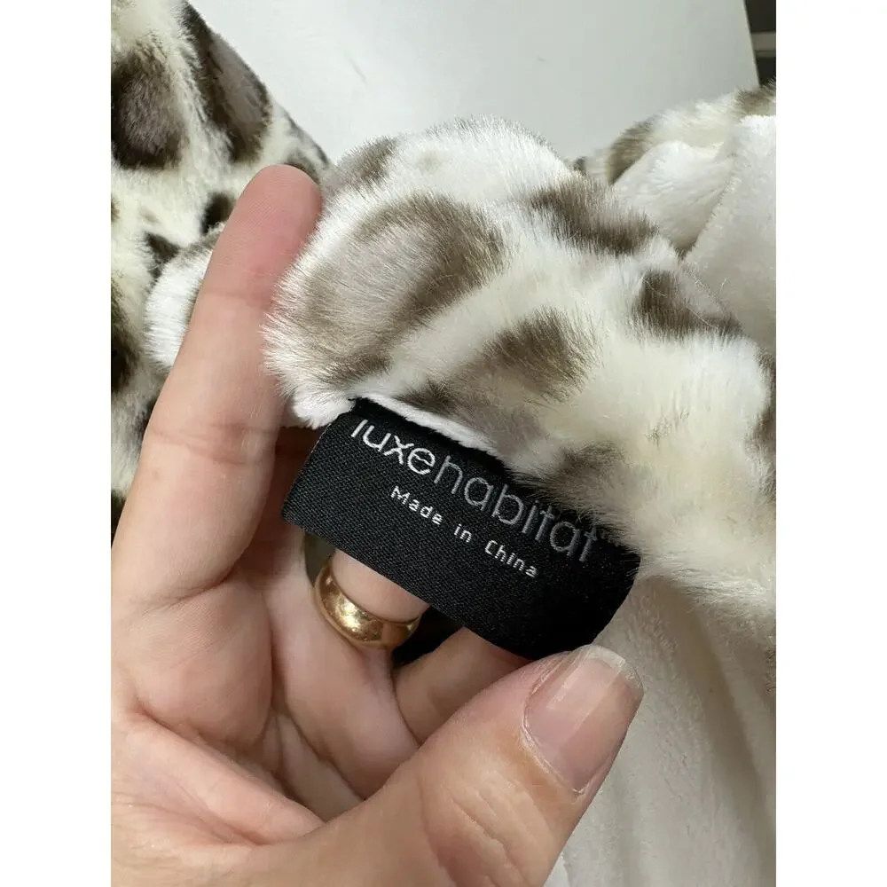 Luxhabitat Leopard Print‎ Throw Blanket Black White warm & Heavy Approx 62